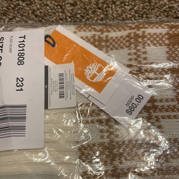 Women’s Timberland Scarf. NWT. - Picture 2 of 4